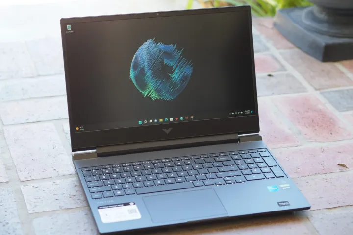 Score Big Savings on the HP Victus 16″ FHD Gaming Laptop This Holiday Season